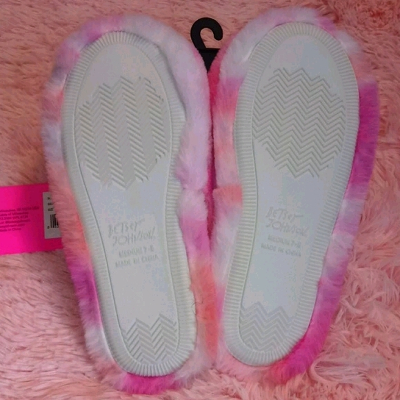 Betsey Johnson Slippers - Picture 4 of 6